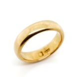 Australian 18ct yellow gold ring
