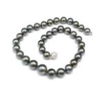 Tahitian pearl necklace