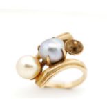 Rose gold and pearl ring for restoration
