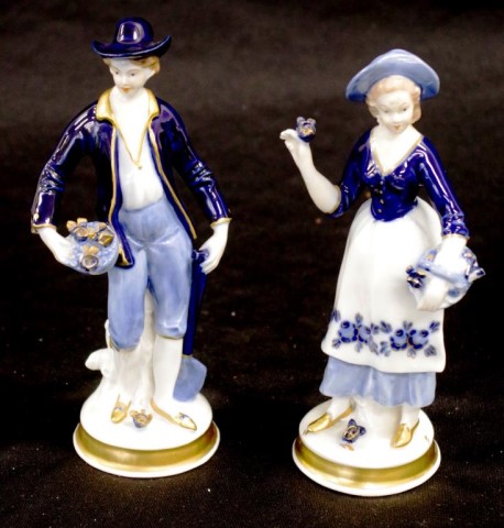 Pair Sitzendorf Germany ceramic figures