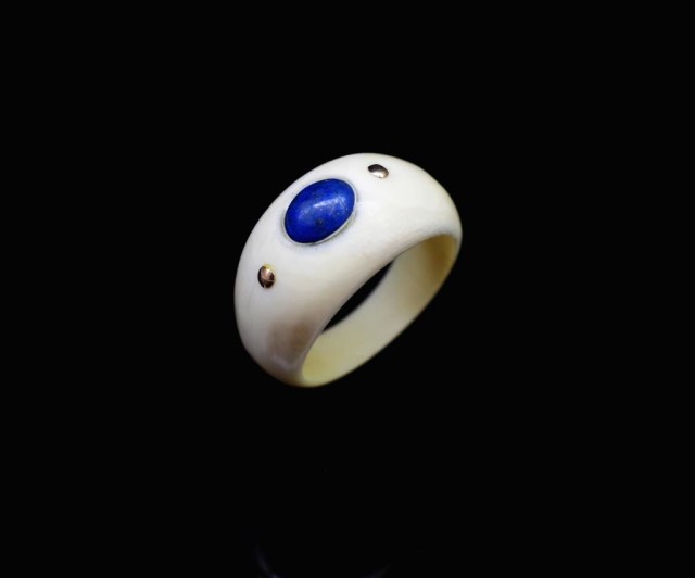 Mid century Ivory and lapis ring