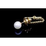 Pearl and 14ct yellow gold tie tack