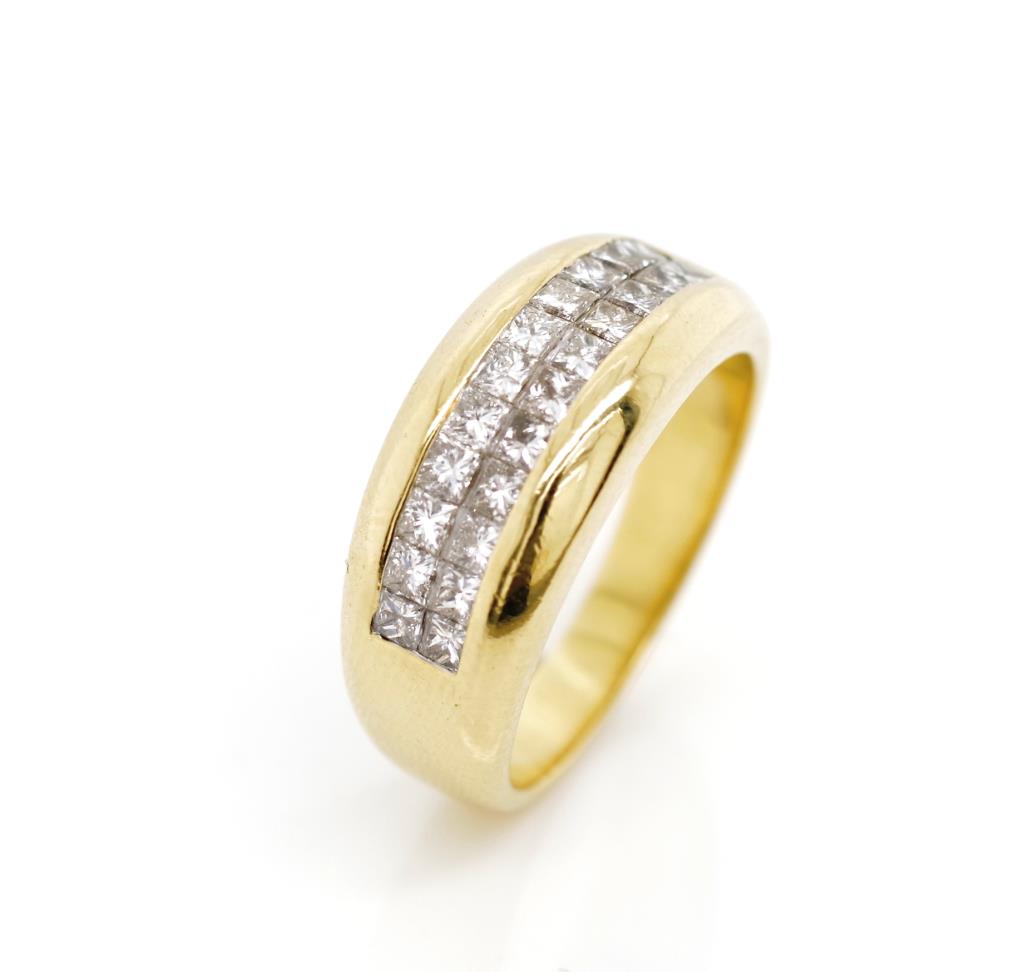 Diamond double row and 18ct yellow gold ring - Image 2 of 4
