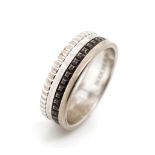 Boucheron 18ct white gold ring