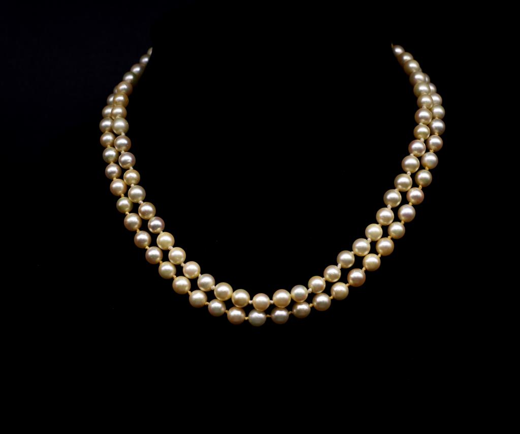 Vintage double strand pearl choker necklace - Image 2 of 3