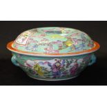 Chinese hand painted lidded serving bowl