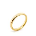 18ct yellow gold wedding band