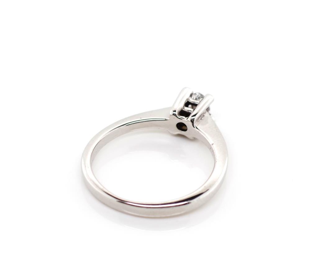 Oval cut diamond and 18ct white gold ring - Image 3 of 3