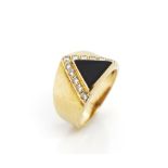 18ct gold, onyx and diamond ring