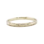 18ct white gold wedding band