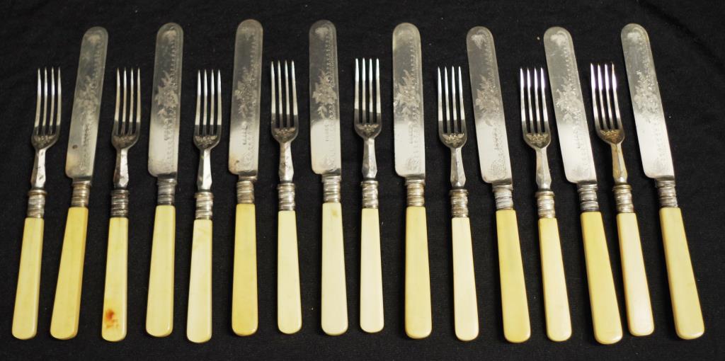 Edwardian set fruit knives and forks - Image 2 of 2