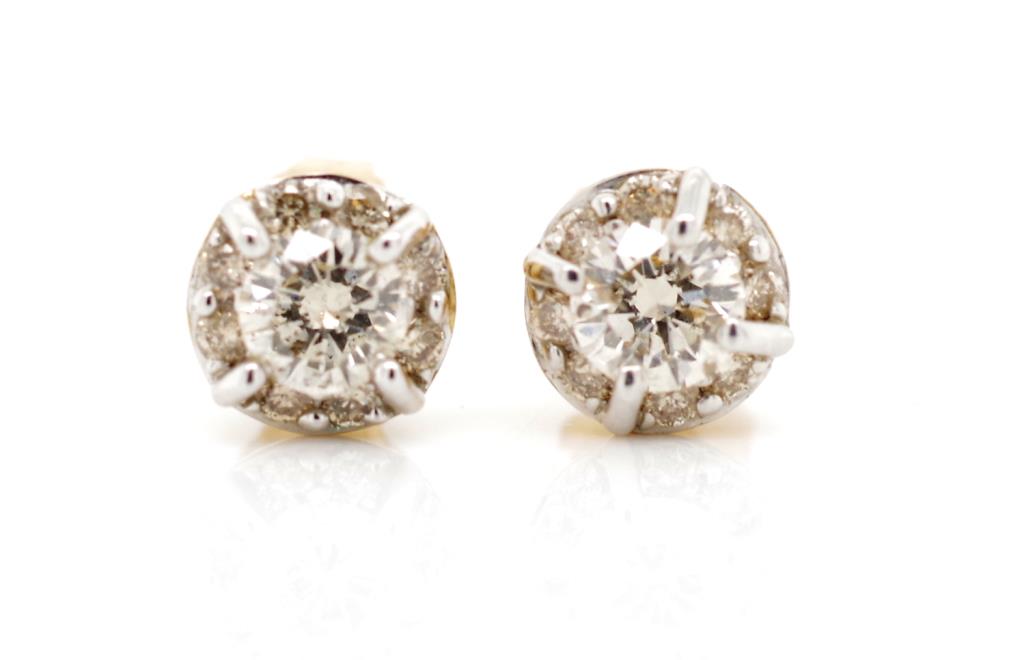 Diamond cluster and yellow gold stud earrings