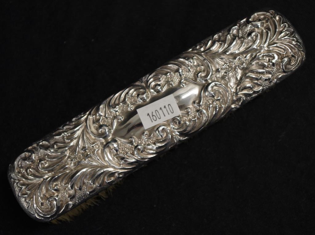 Edward VII sterling silver backed clothes brush - Image 2 of 3