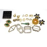 Costume jewellery group