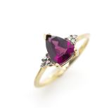 Rhodolite garnet, diamond and yellow gold ring