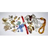 Costume jewellery and watch group