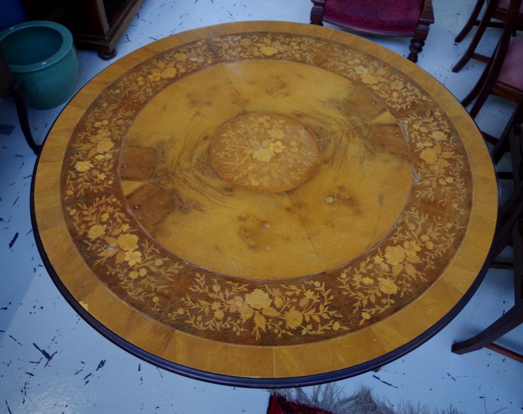 Victorian style round dining table - Image 2 of 2