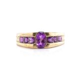 Amethyst set 9ct gold ring