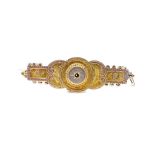 Victorian yellow gold brooch