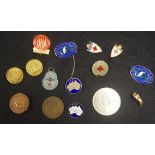 Collection of various vintage badges & medallions