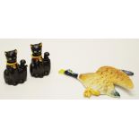 Pair nodder cat form salt & pepper shakers