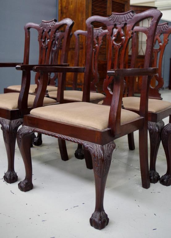 Early 20th century Irish mahogany dining suite - Image 6 of 7