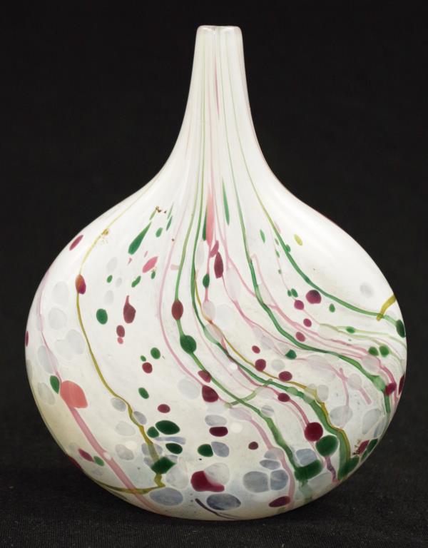 Isle of Wight art glass vase