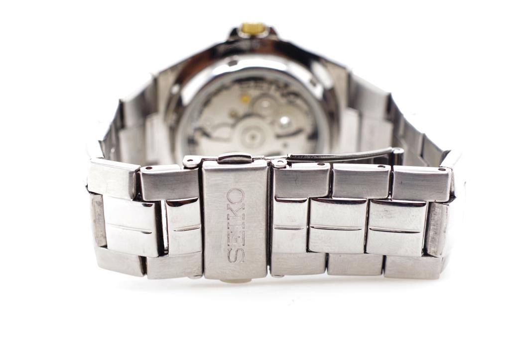 Seiko 5 automatic watch - Image 2 of 3