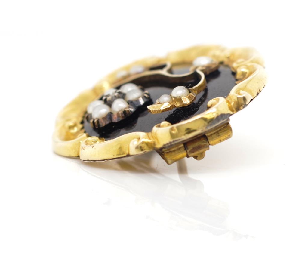 Victorian yellow gold, pearl and onyx - Image 4 of 5