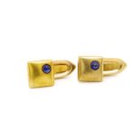 Antique sapphire and 14ct yellow gold dress studs