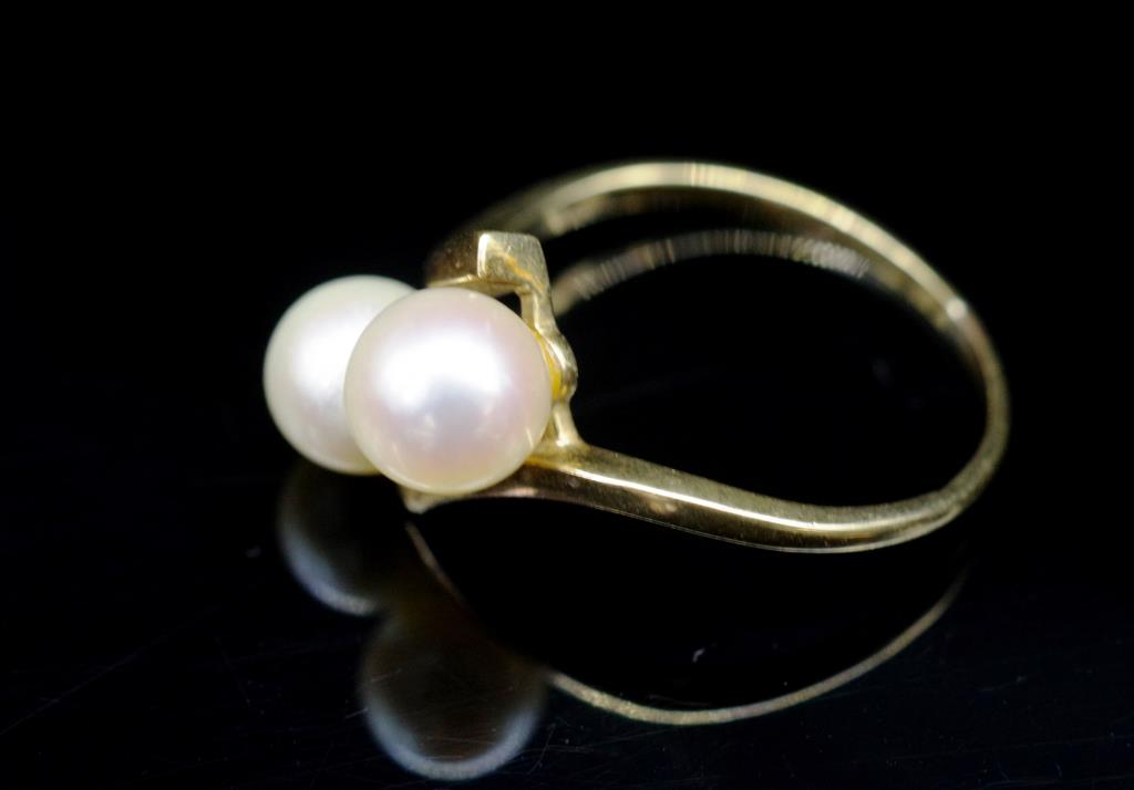 Vintage Mikimoto pearl and 14ct yellow gold ring - Image 2 of 3