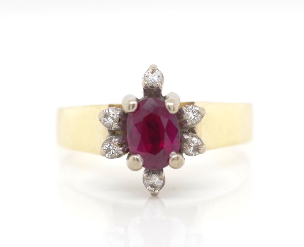 Ruby and diamond set 18ct yellow gold ring - Image 2 of 3