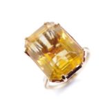 Citrine and yellow gold cocktail ring