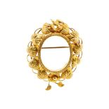 Colonial Australian yellow gold brooch