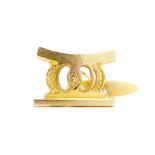 Single yellow gold cufflink