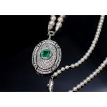 Art Deco Emerald, diamond and white gold pendant