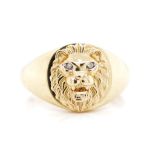 9ct yellow gold lion signet ring