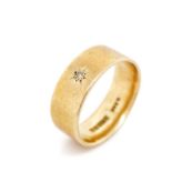 Diamond and 9ct yellow gold ring