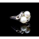 Double pearl and silver ring