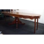 Antique style extension table