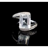 Topaz and diamond set 10ct white gold ring