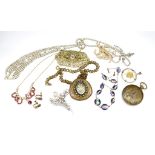 Early 20th C. costume jewellery group