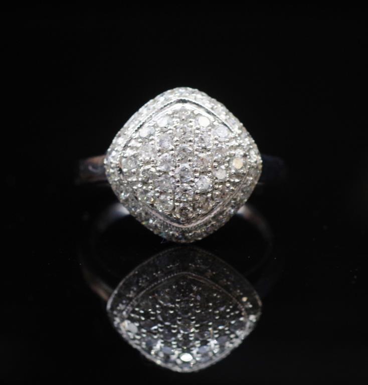 Pave diamond and 18ct white gold ring - Image 3 of 4