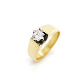 Solitaire diamond and 18ct yellow gold ring