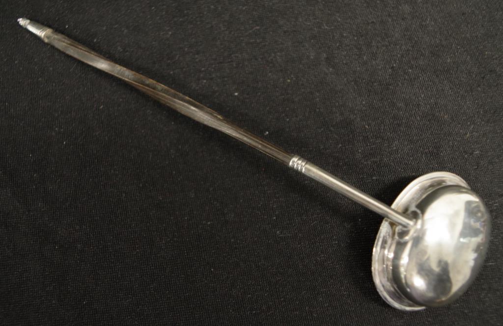 Georgian sterling silver toddy ladle - Image 3 of 3