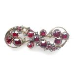 Victorian bohemian garnet and gold brooch