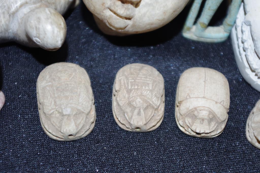 Quantity of Egyptian carved stone items - Image 2 of 3