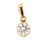 Diamond and yellow gold pendant