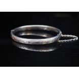 Vintage sterling silver child's hinged bangle