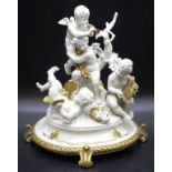 Capodimonte type figural centrepiece